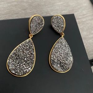 Super cute grey and gold dangle earrings
